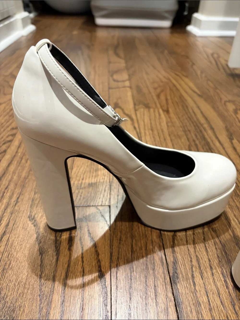 Jeffrey Campbell Cream Patent Platform Mary Jane Heels